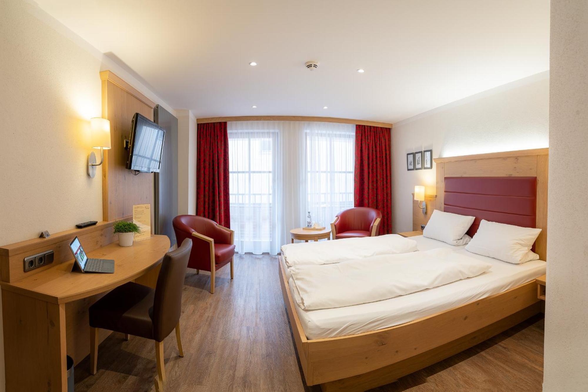 Zum Dallmayr Hotel Garni Berching Exterior photo